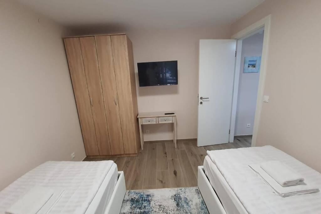 Apartment Punta Skala Villa Valentina Petrcane Exterior photo